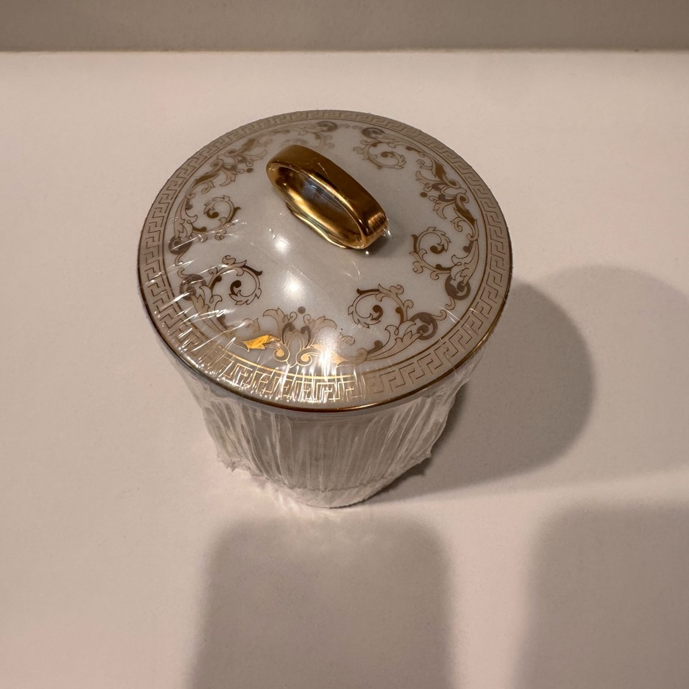 Brand New Versace Candle - Picture 3 of 8